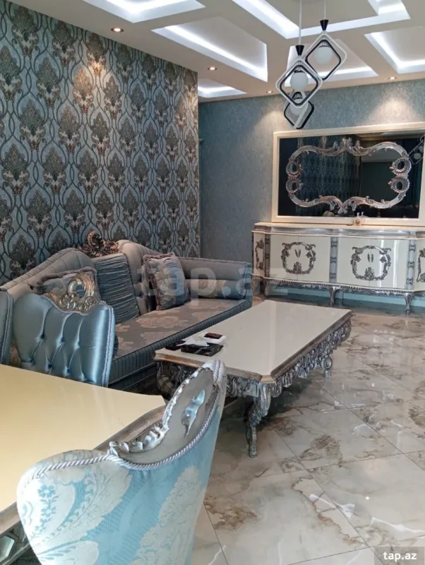 Kirayə verilir 3 otaqlı yeni tikili 148 m²