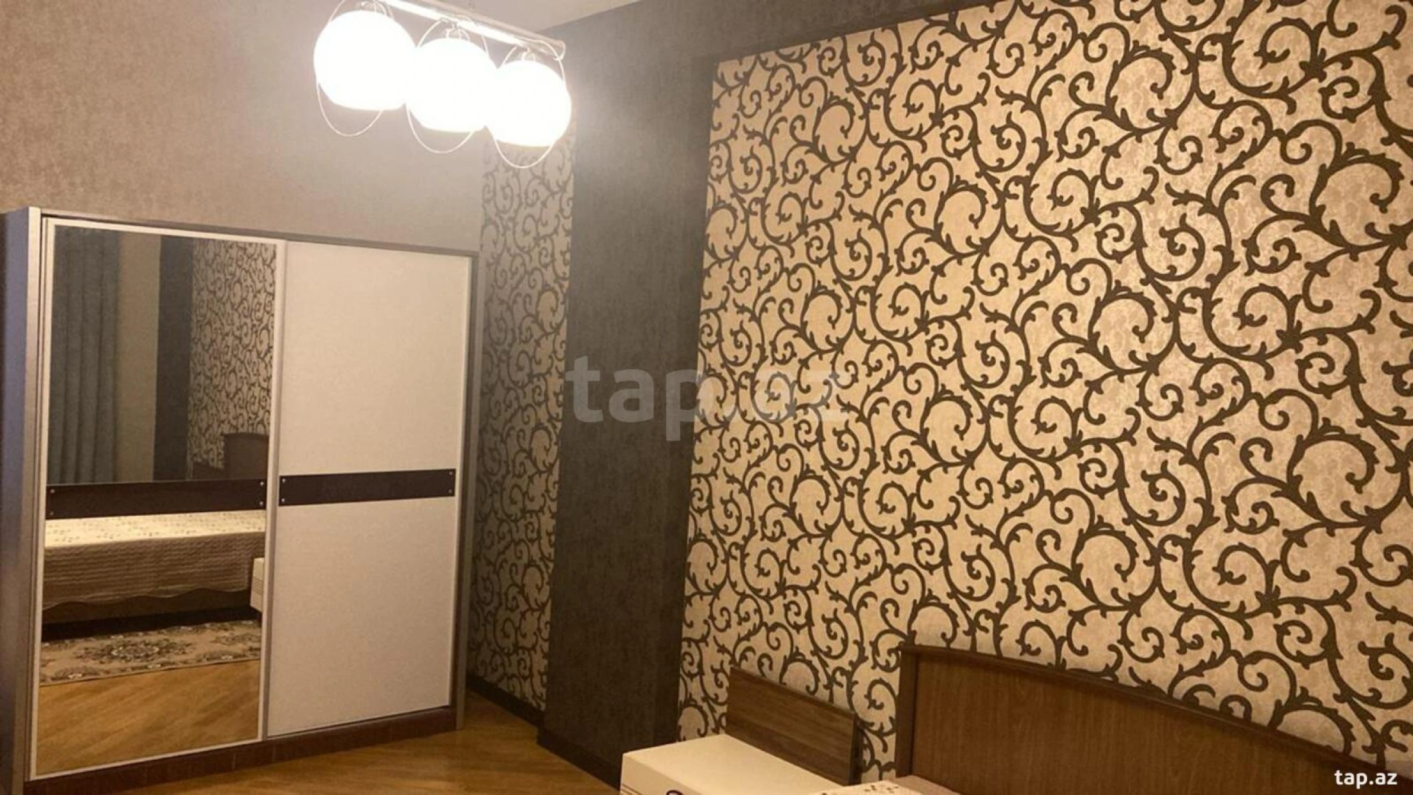Kirayə verilir 3 otaqlı yeni tikili 134 m²