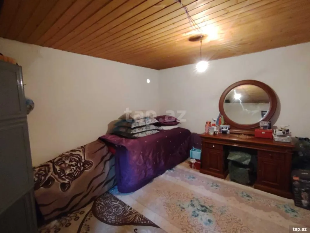 Satılır 4 otaqlı həyət evi