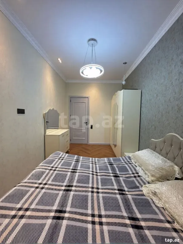 Kirayə verilir 2 otaqlı yeni tikili 85 m²