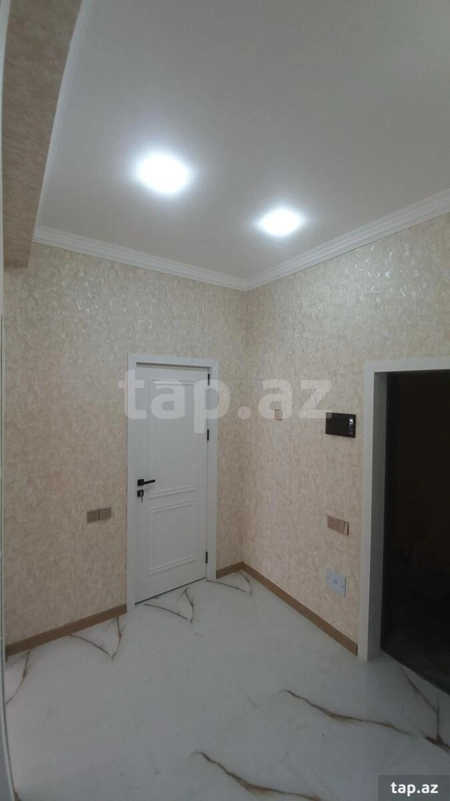 Kirayə verilir 2 otaqlı yeni tikili 65 m²