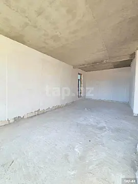 Satılır 6 otaqlı həyət evi