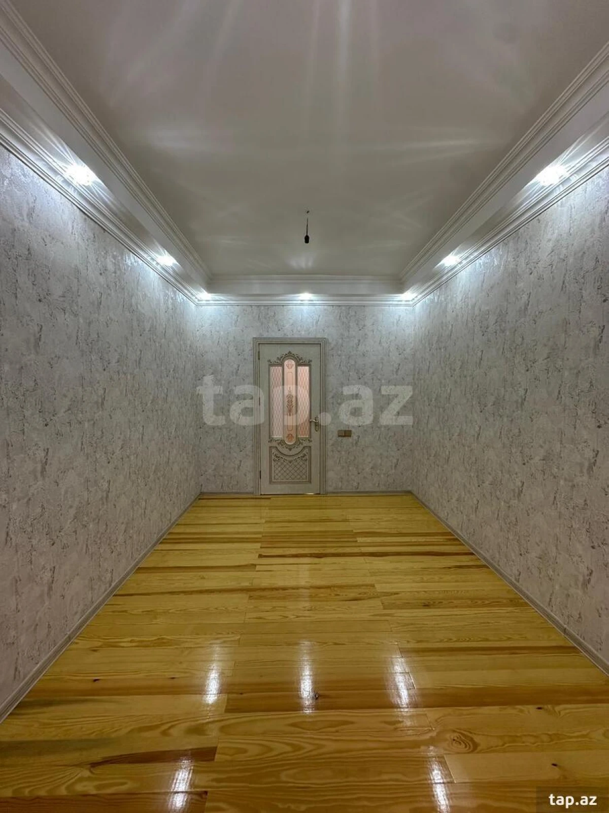 Satılır 4 otaqlı mənzil 102 m²