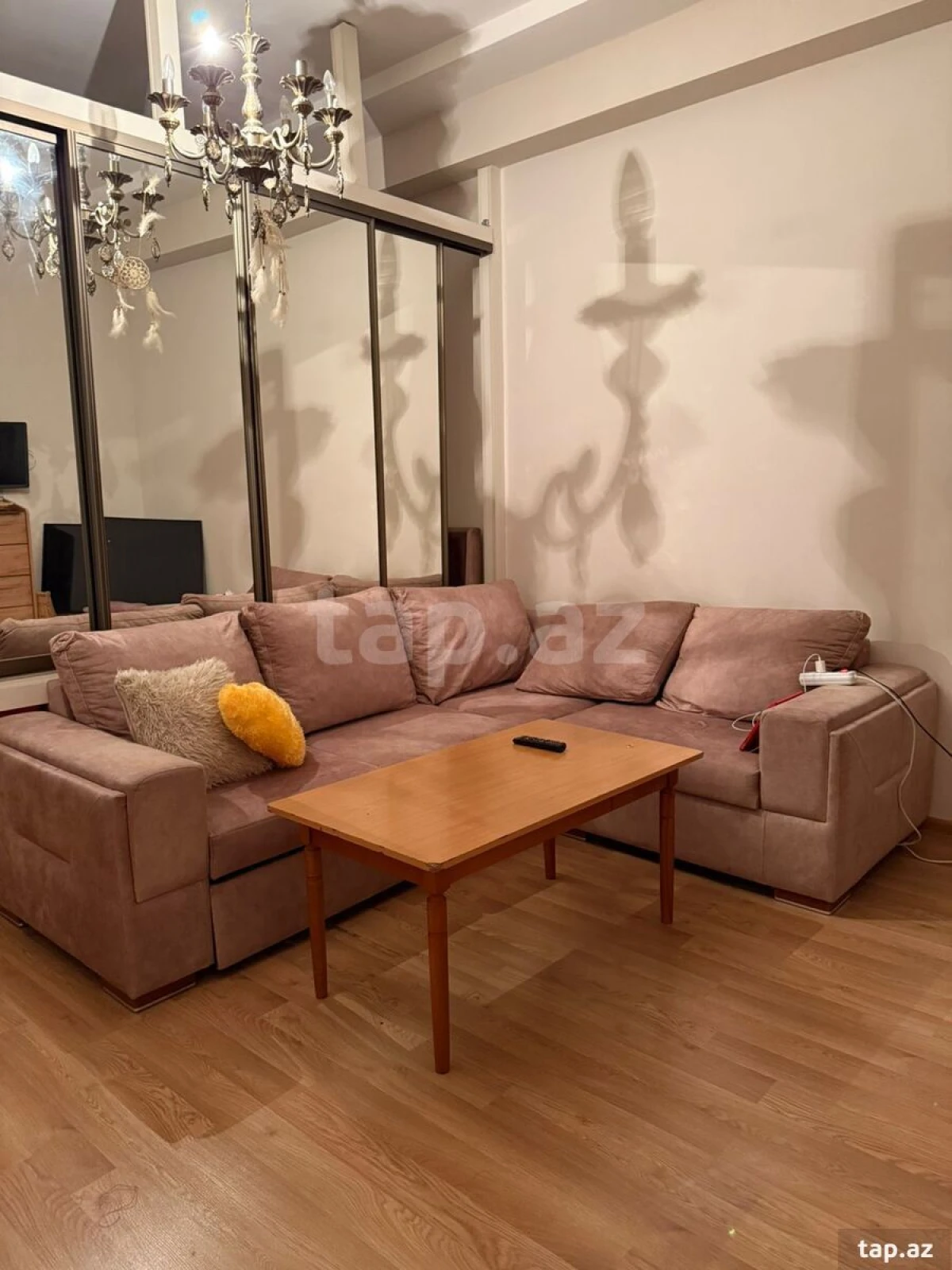 Kirayə verilir 2 otaqlı yeni tikili 60 m²
