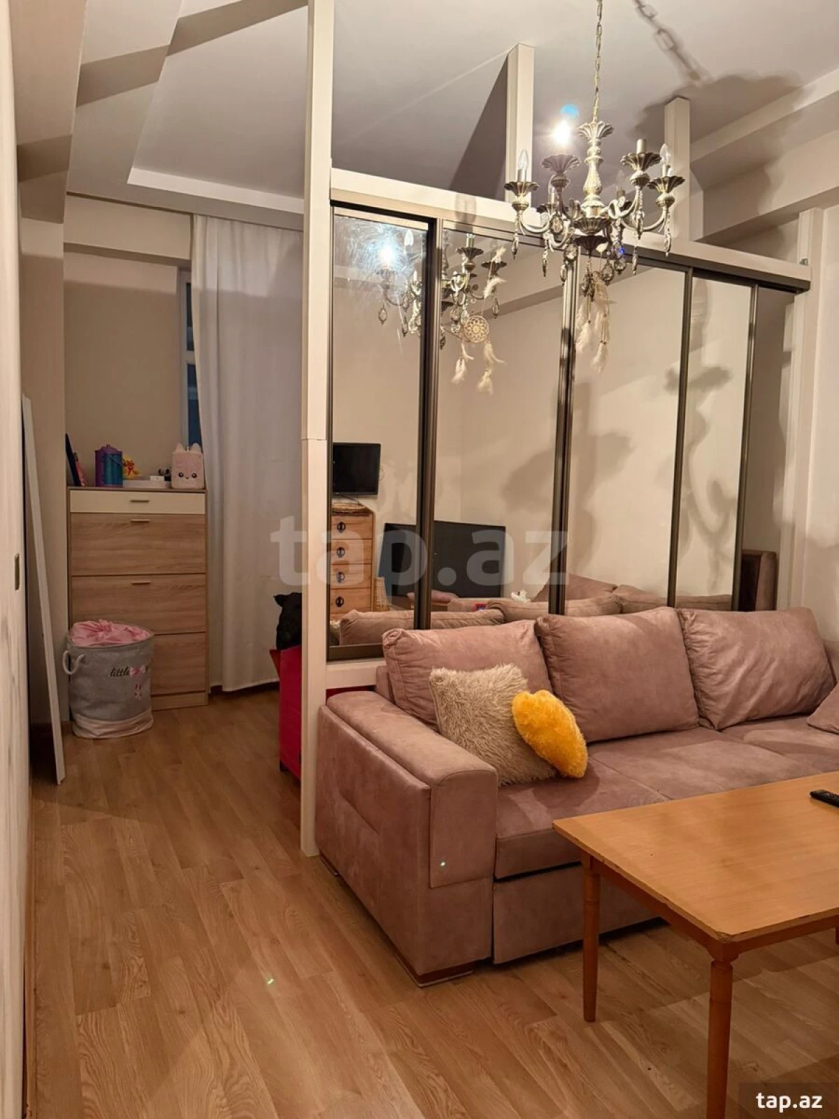 Kirayə verilir 2 otaqlı yeni tikili 60 m²
