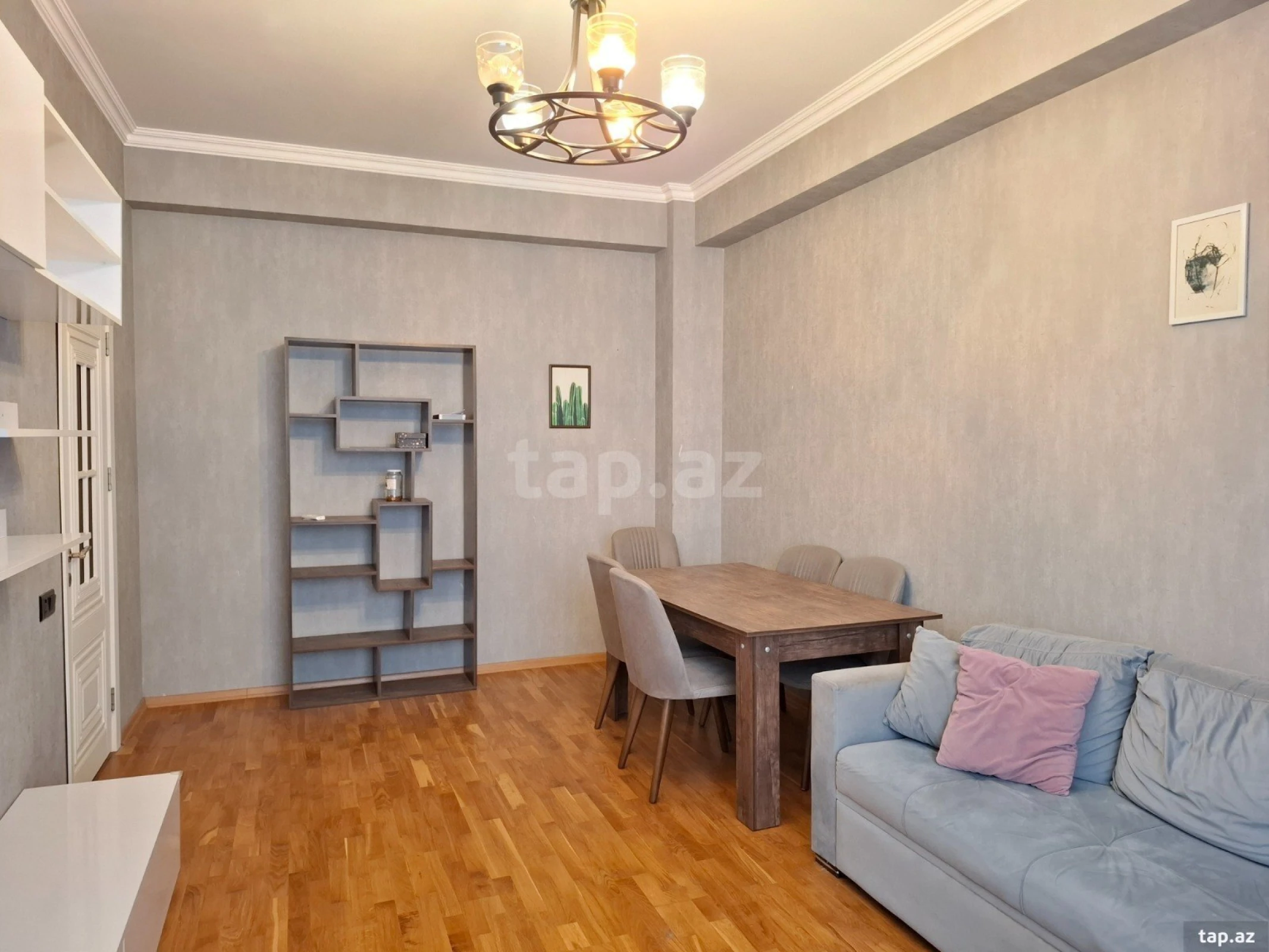 Satılır 2 otaqlı yeni tikili 60 m²