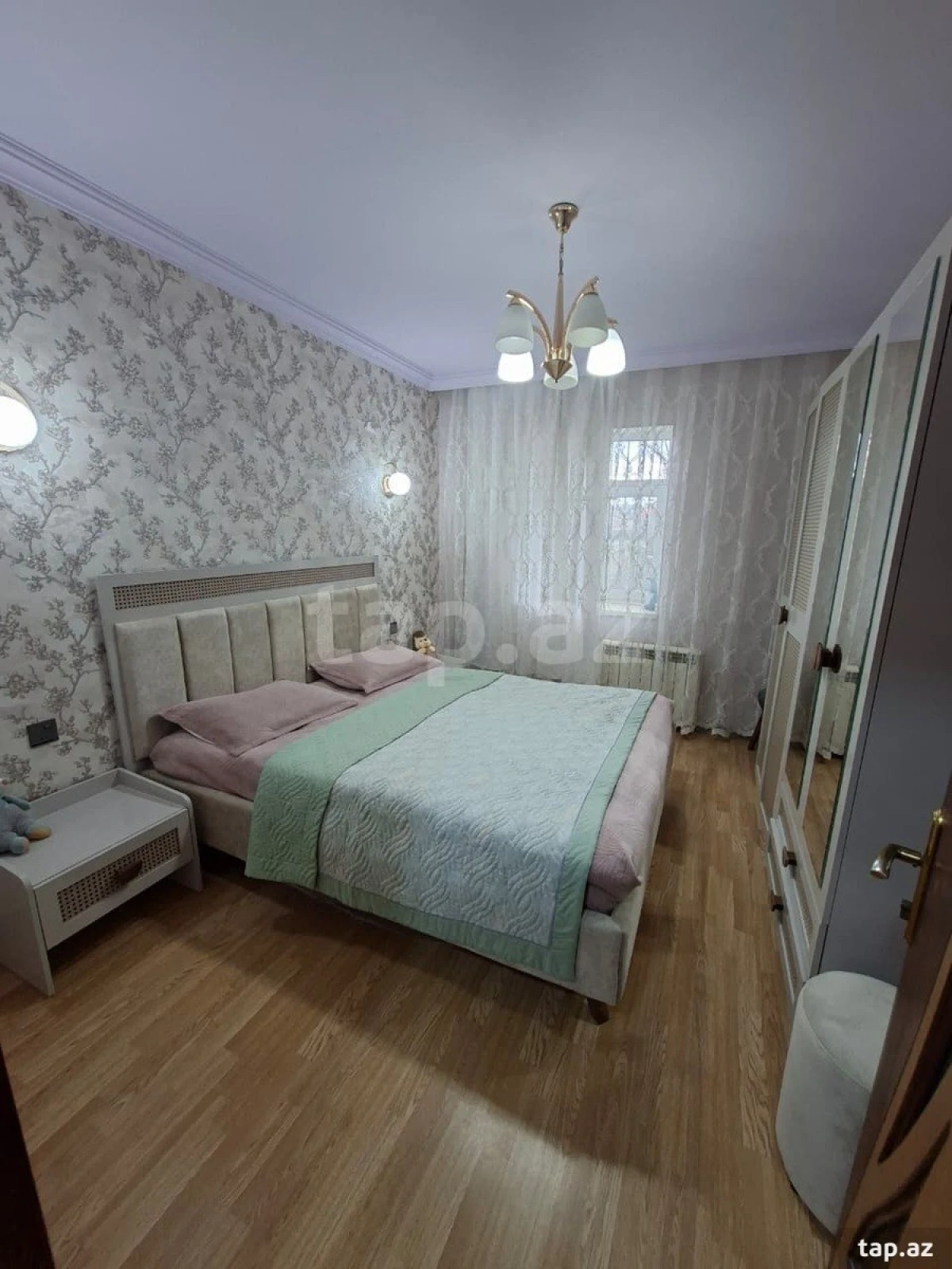Satılır 2 otaqlı mənzil 60 m²