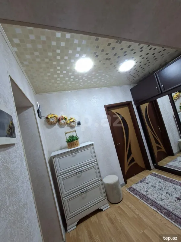 Satılır 2 otaqlı mənzil 60 m²