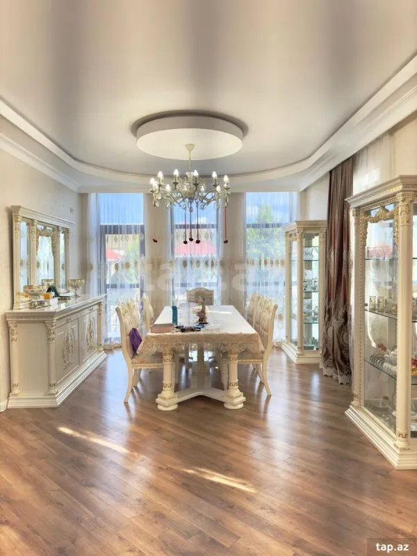 Satılır 5 otaqlı həyət evi