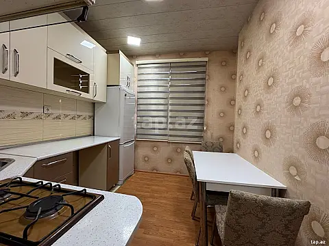 Satılır 3 otaqlı yeni tikili 80 m²