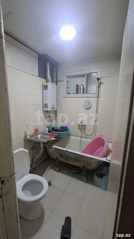 Satılır 1 otaqlı mənzil 40 m²
