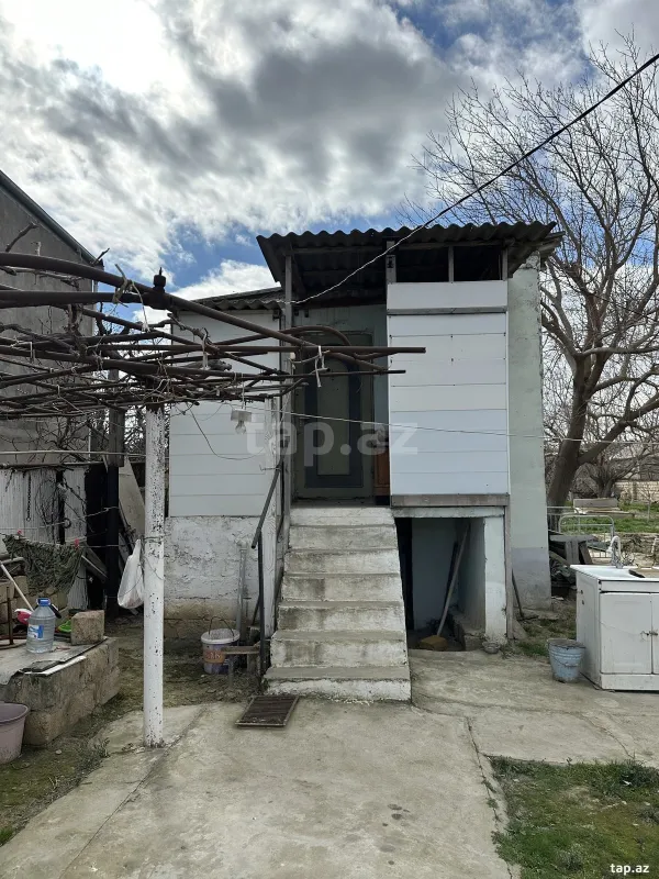 Satılır 2 otaqlı həyət evi
