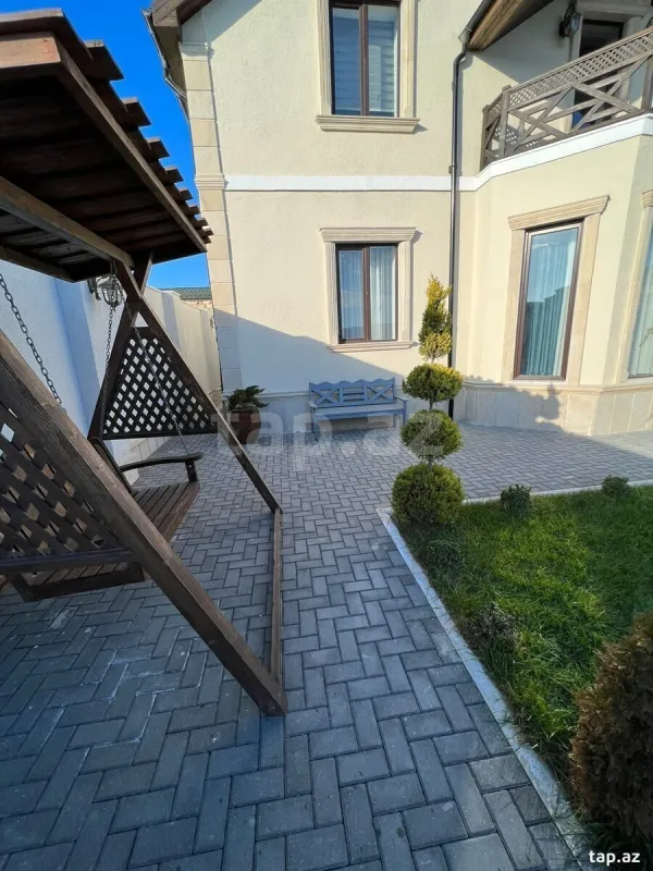 Kirayə verilir 4 otaqlı həyət evi