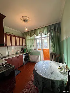 Satılır 4 otaqlı yeni tikili 100 m²