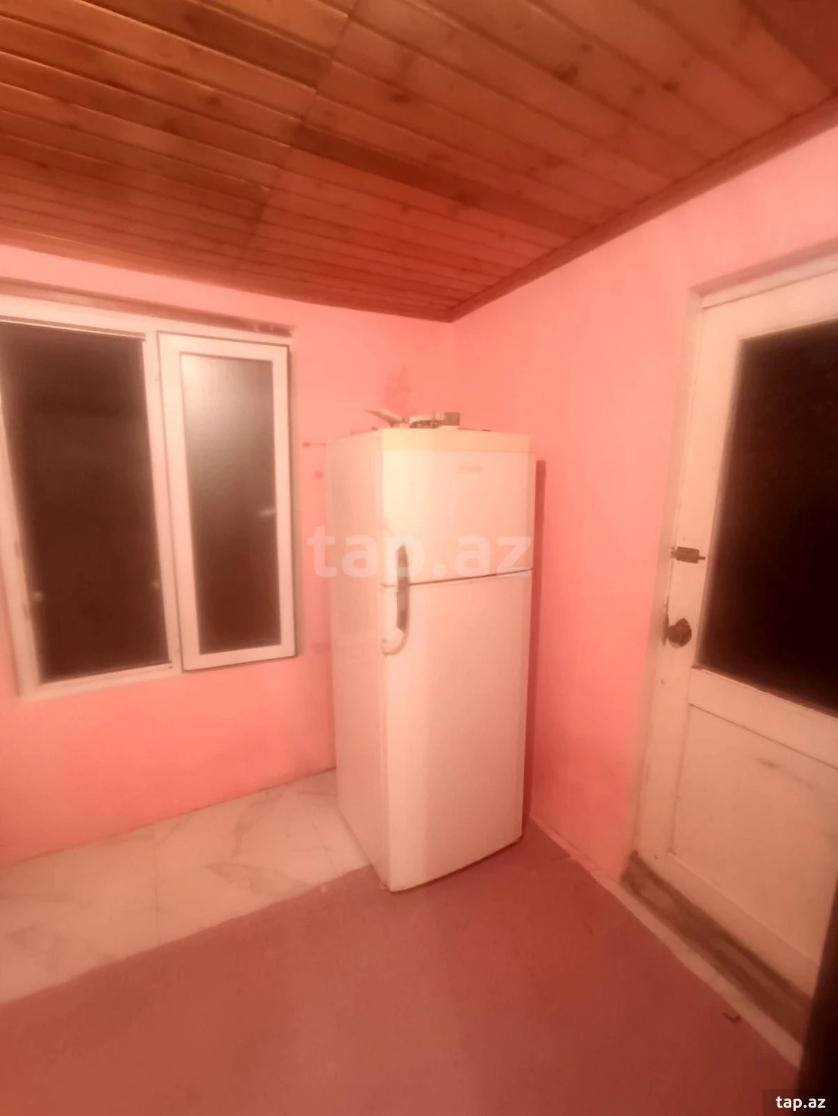 Kirayə verilir 1 otaqlı həyət evi