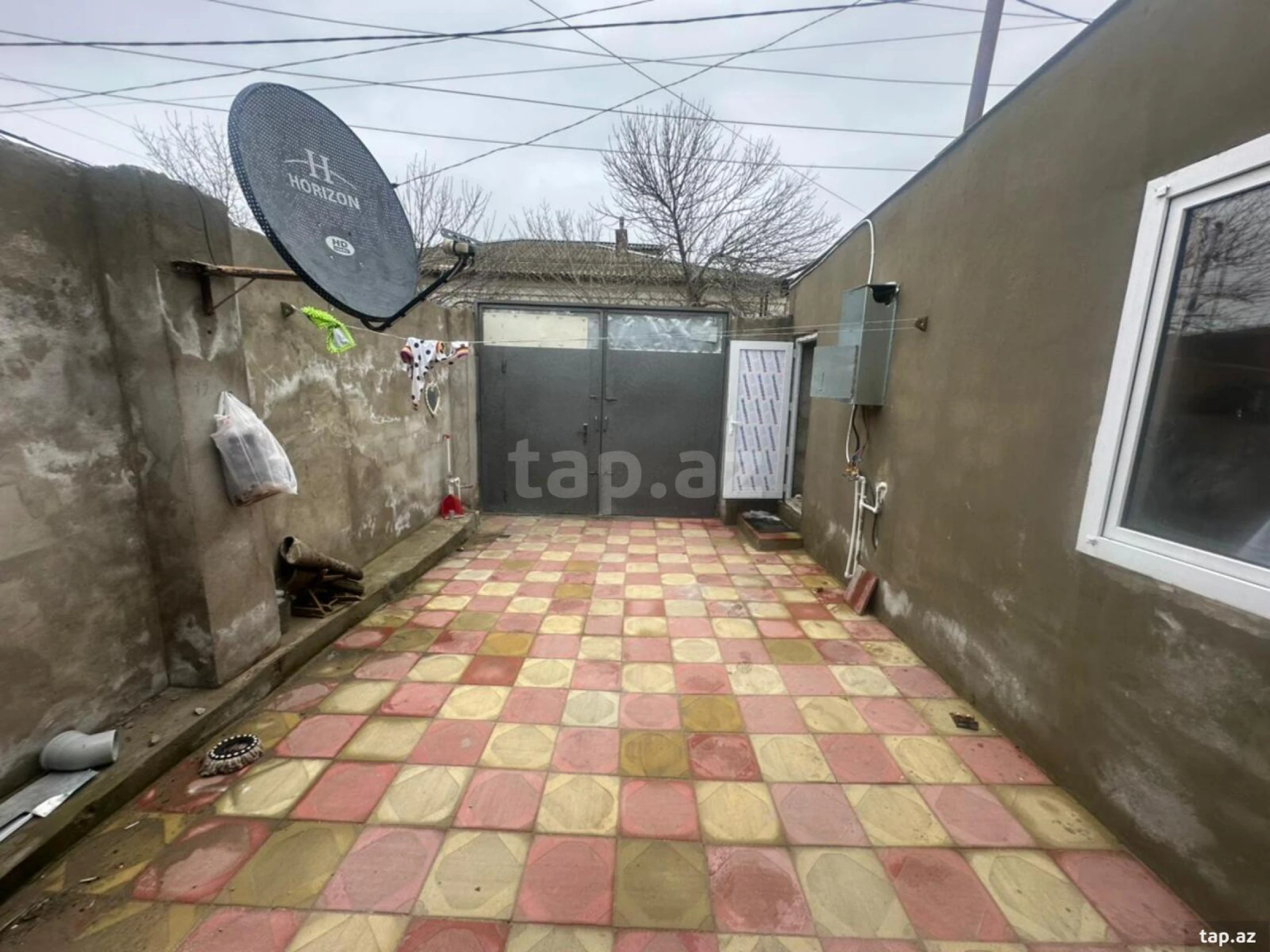 Satılır 3 otaqlı həyət evi