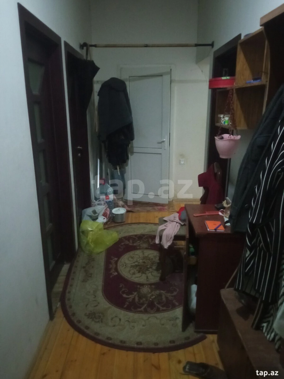 Satılır 6 otaqlı həyət evi