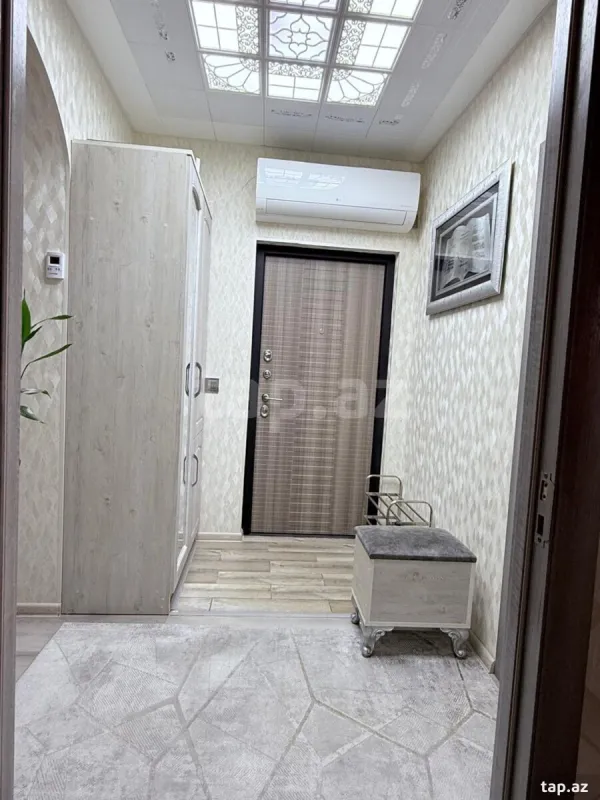 Satılır 4 otaqlı yeni tikili 100 m²