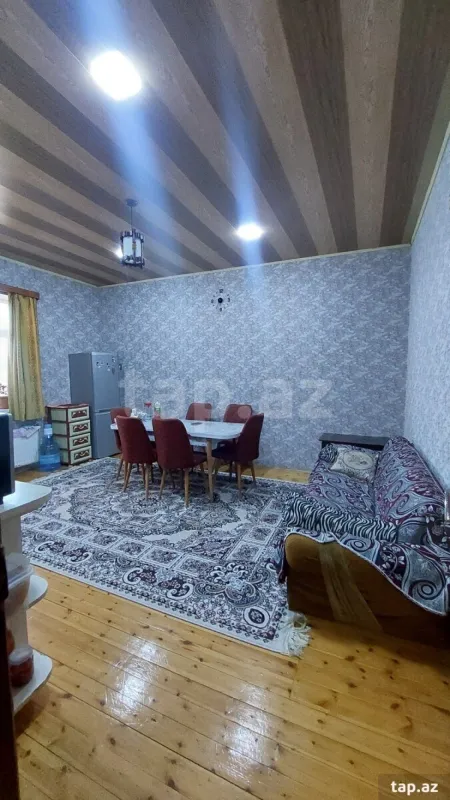 Satılır 4 otaqlı həyət evi