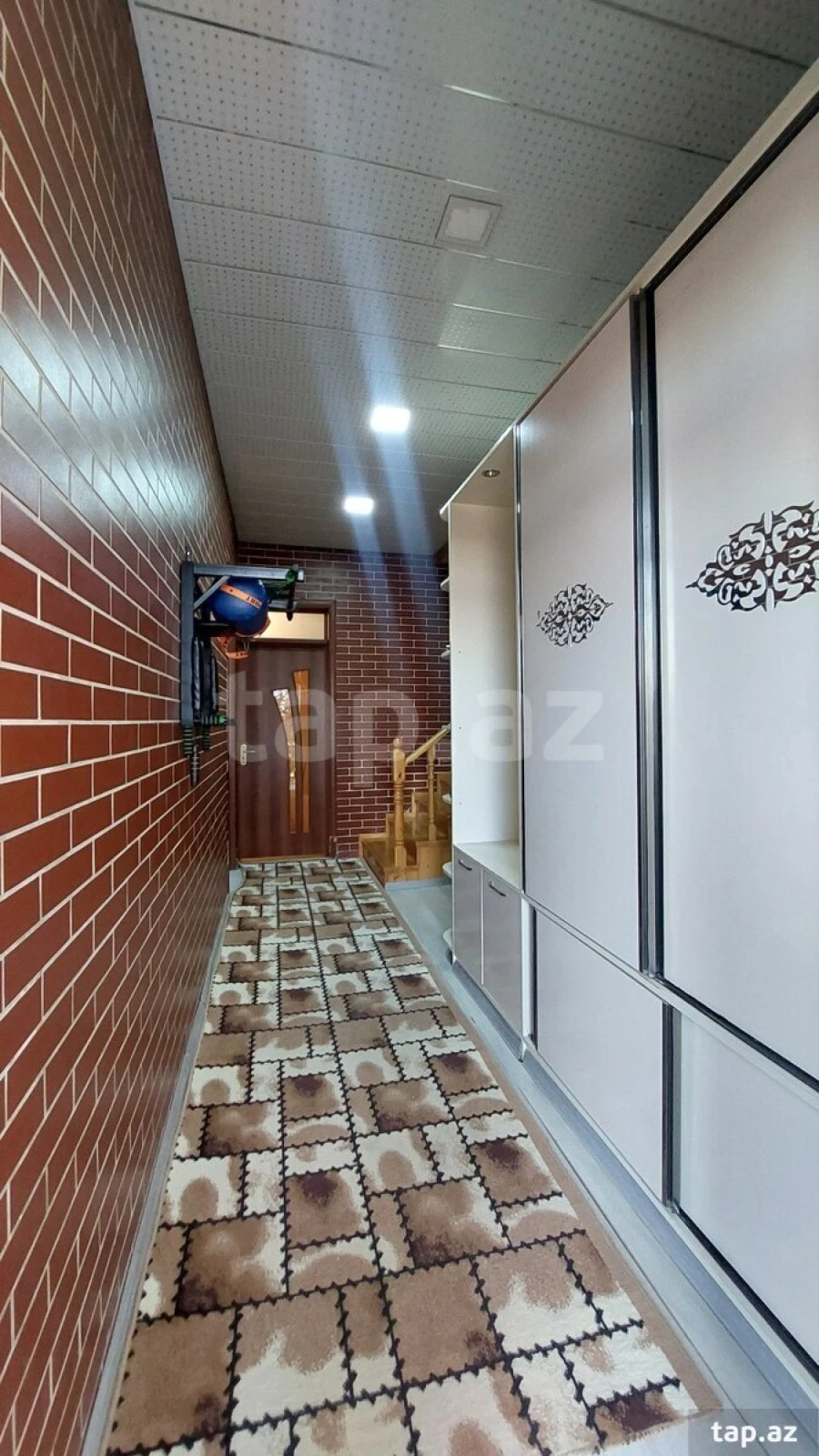 Satılır 4 otaqlı həyət evi