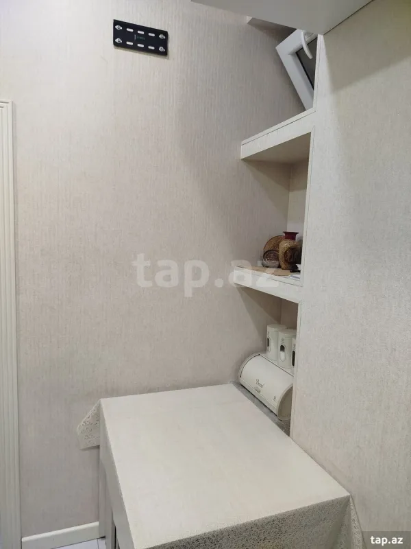 Satılır 3 otaqlı yeni tikili 110 m²