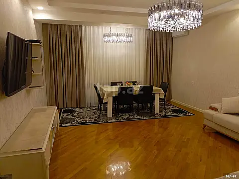 Satılır 3 otaqlı yeni tikili 110 m²