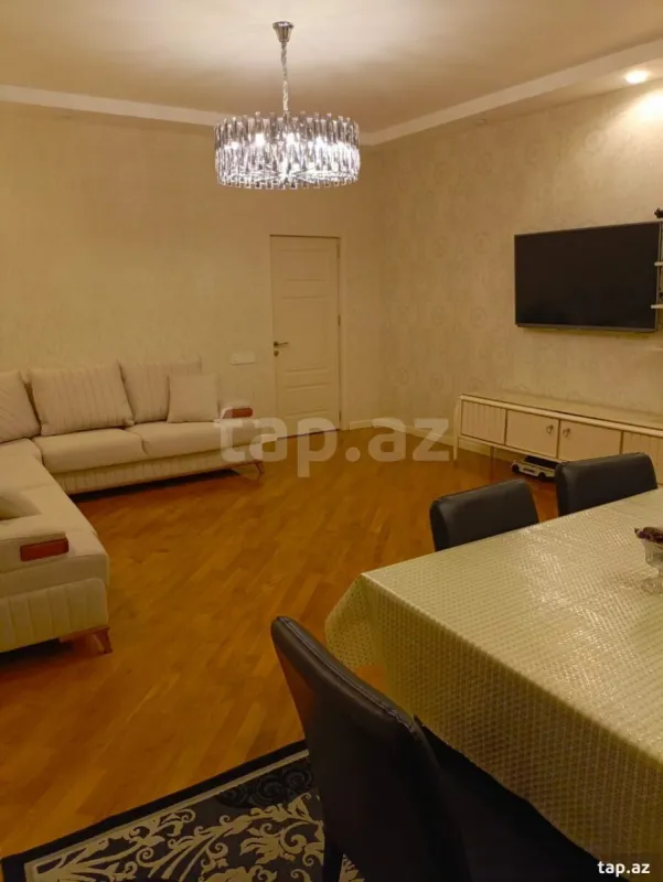 Satılır 3 otaqlı yeni tikili 110 m²