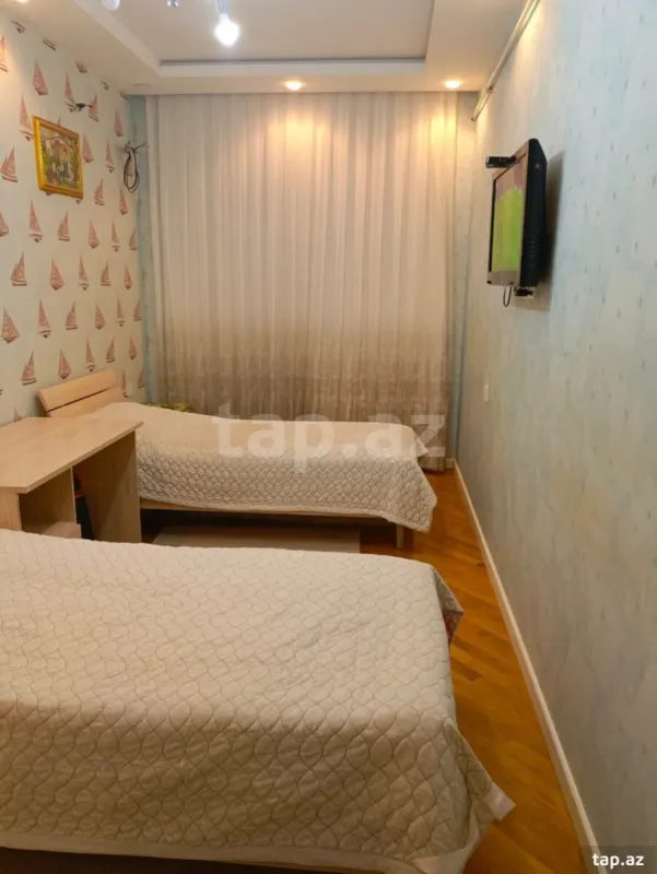 Satılır 3 otaqlı yeni tikili 110 m²