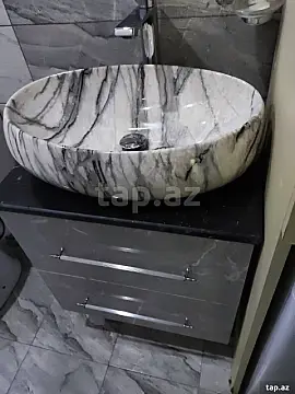 Kirayə verilir 3 otaqlı yeni tikili 85 m²