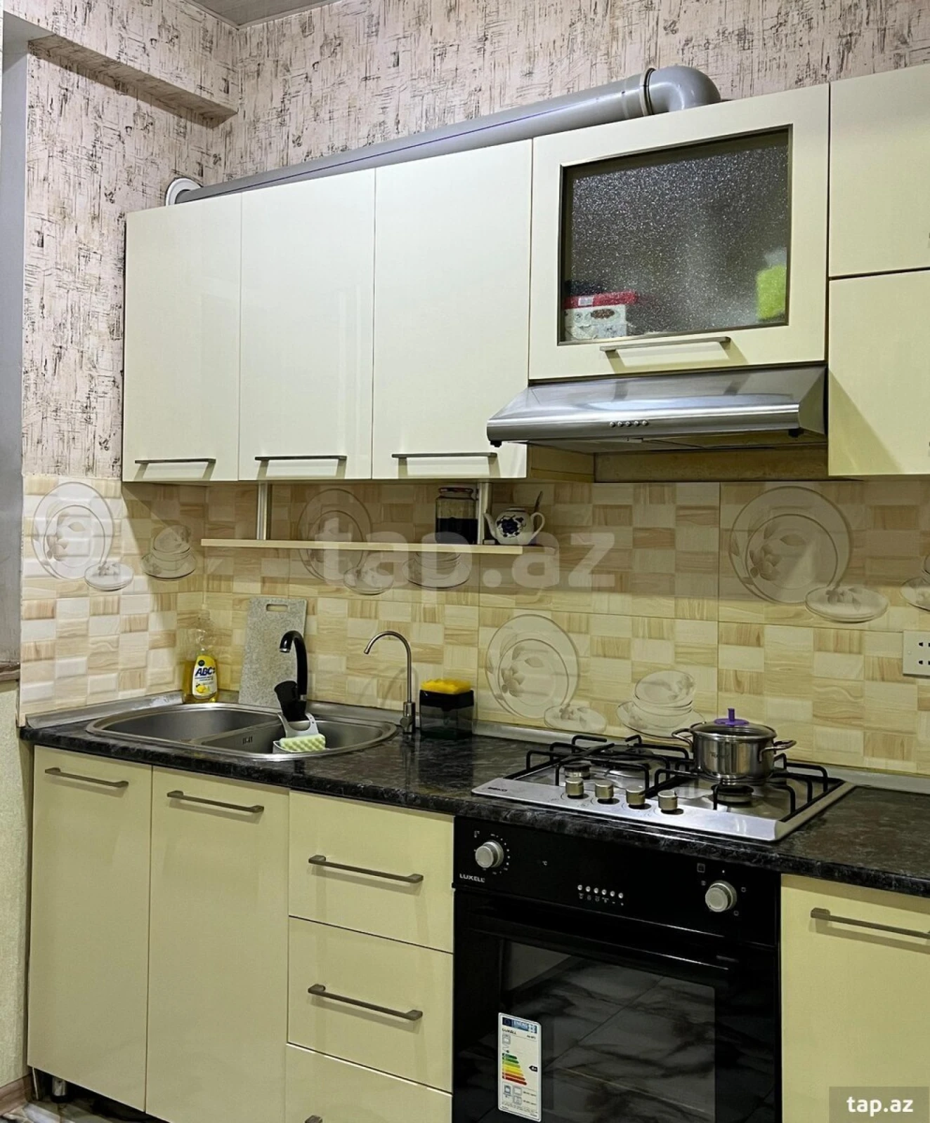 Kirayə verilir 3 otaqlı yeni tikili 85 m²