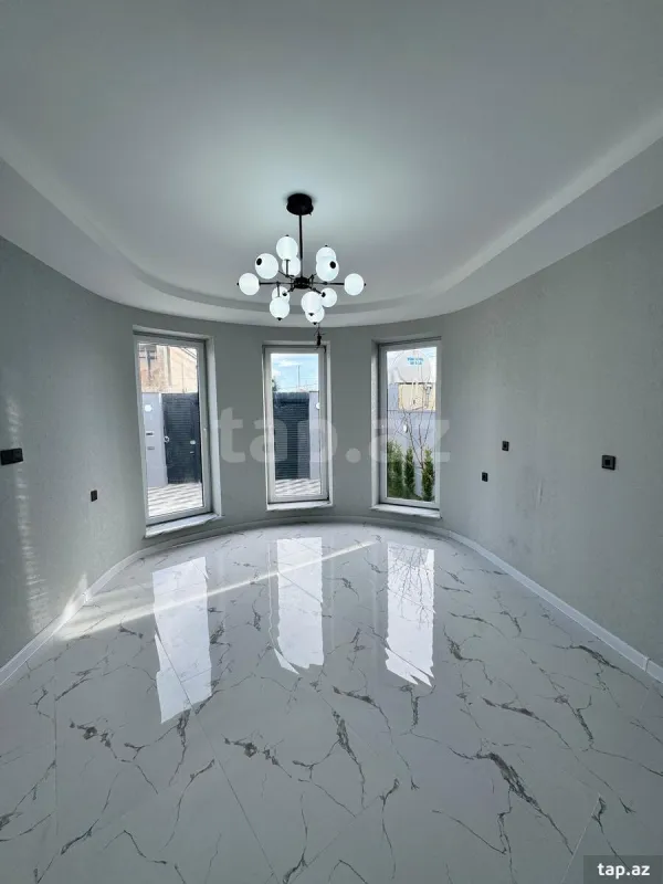 Satılır 5 otaqlı həyət evi