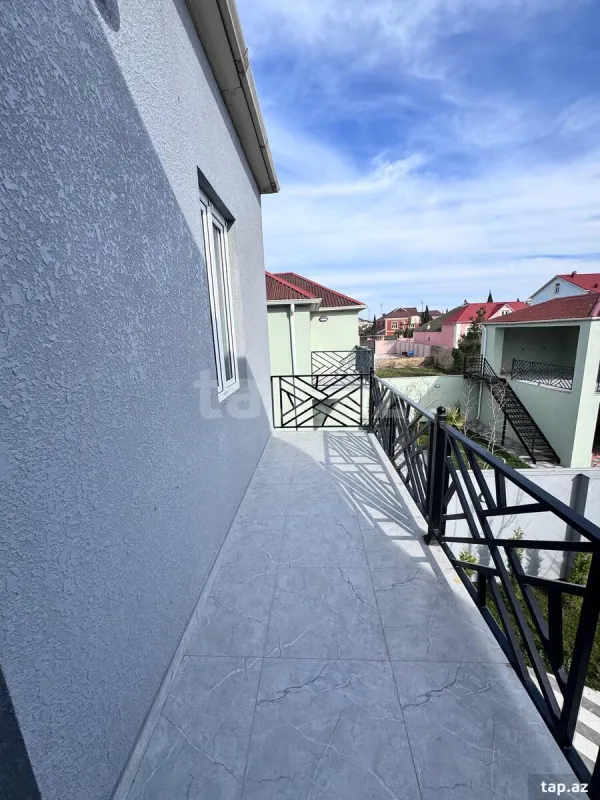 Satılır 5 otaqlı həyət evi
