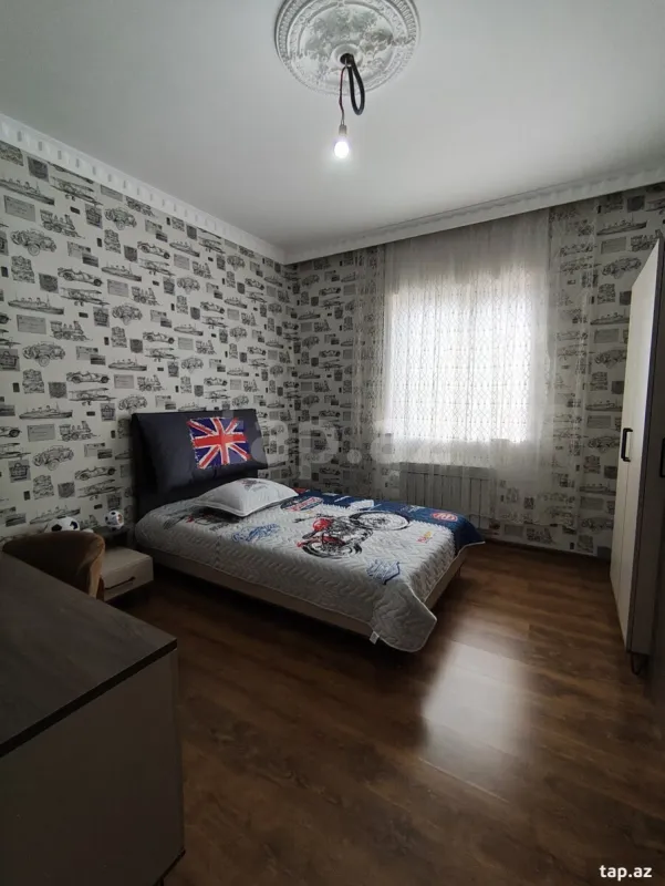 Satılır 4 otaqlı həyət evi