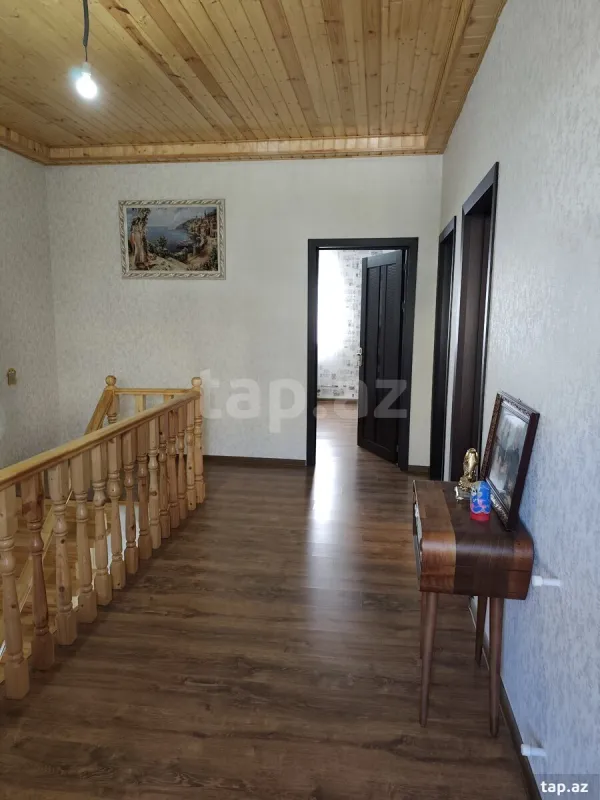 Satılır 4 otaqlı həyət evi