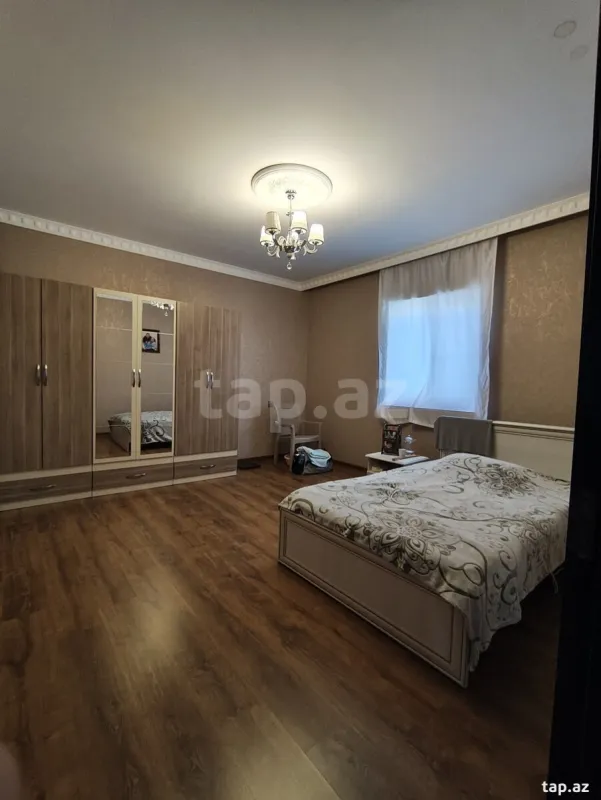 Satılır 4 otaqlı həyət evi