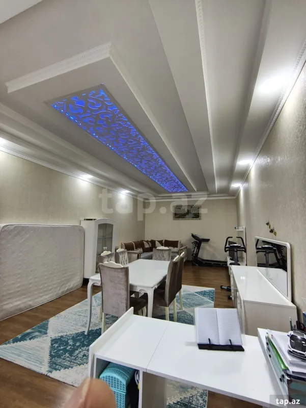 Satılır 4 otaqlı həyət evi