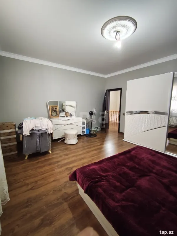 Satılır 4 otaqlı həyət evi