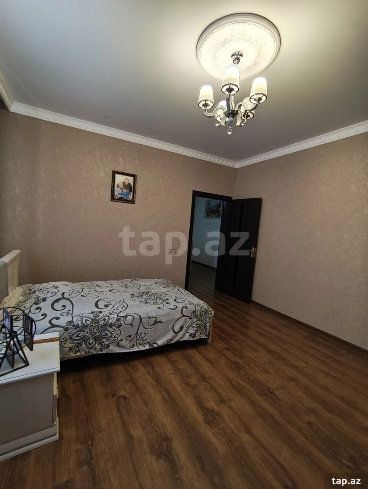 Satılır 4 otaqlı həyət evi