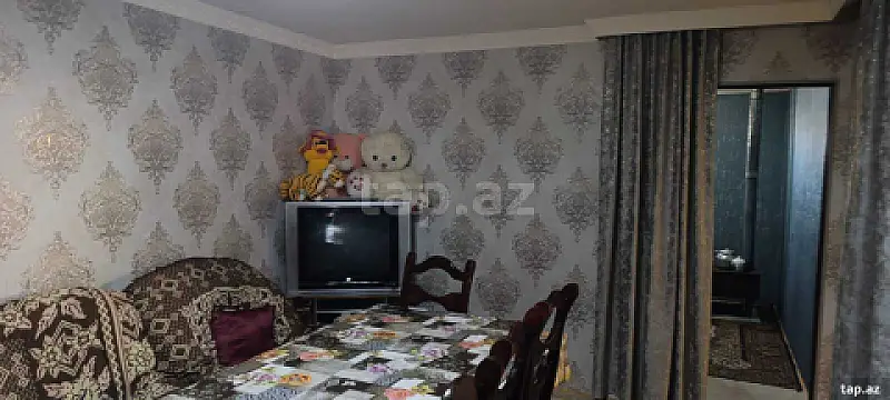 Satılır 4 otaqlı həyət evi