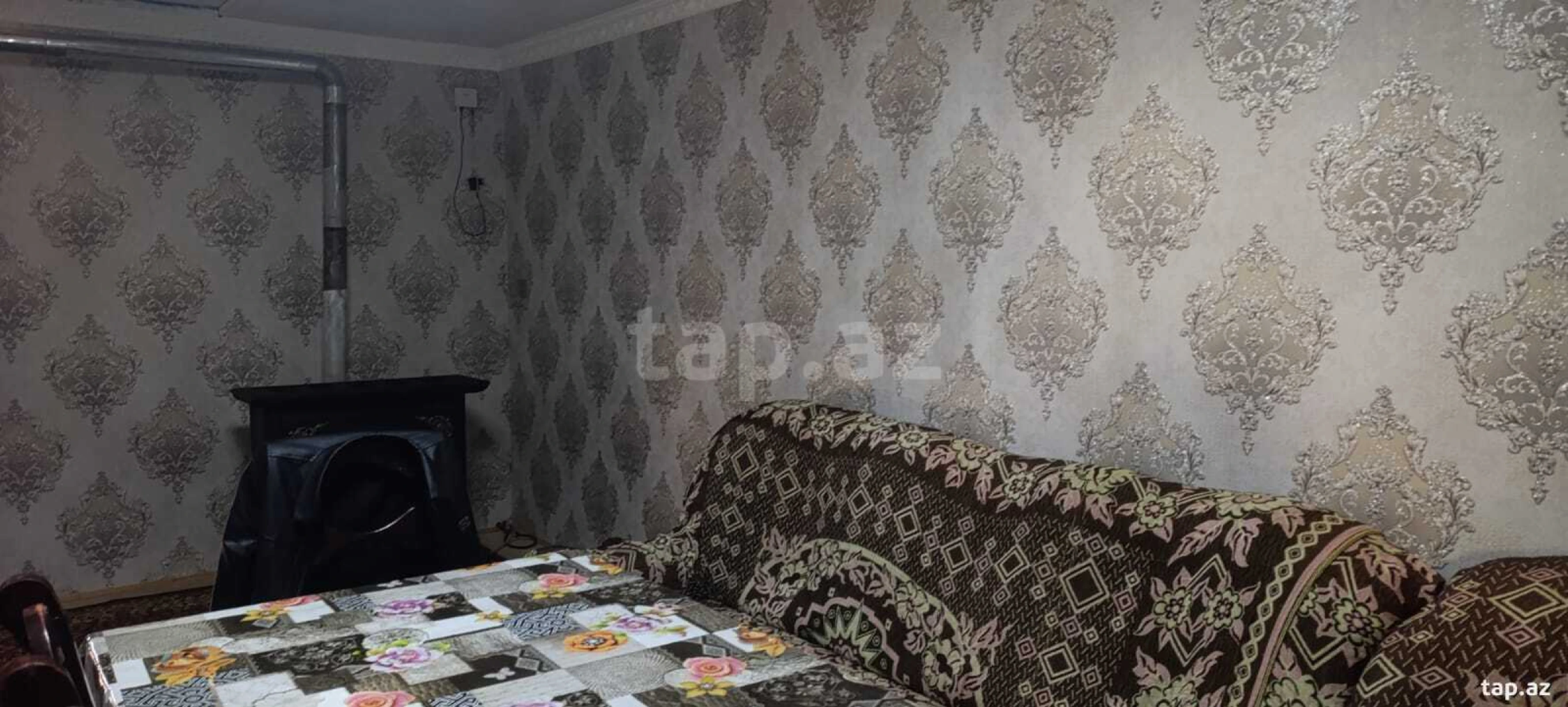 Satılır 4 otaqlı həyət evi