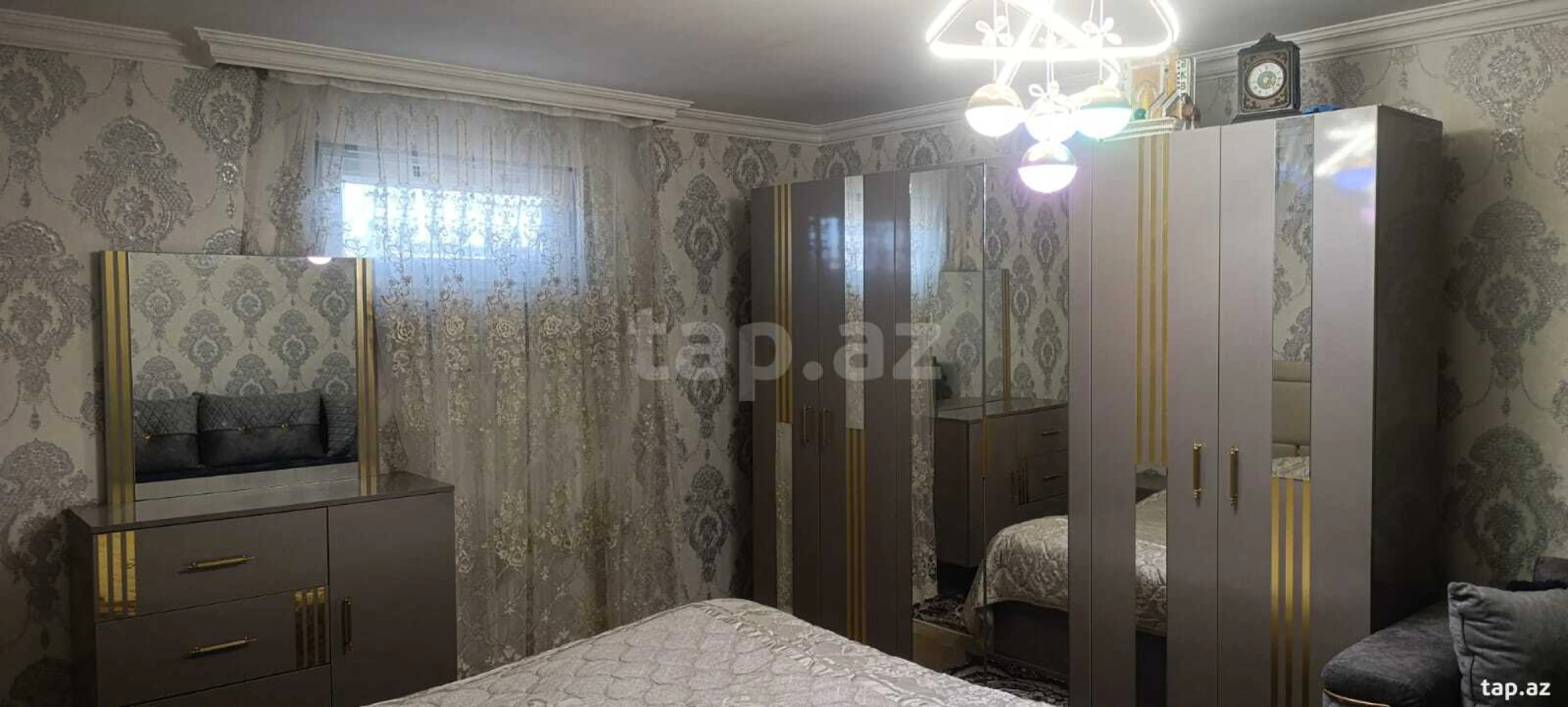 Satılır 4 otaqlı həyət evi