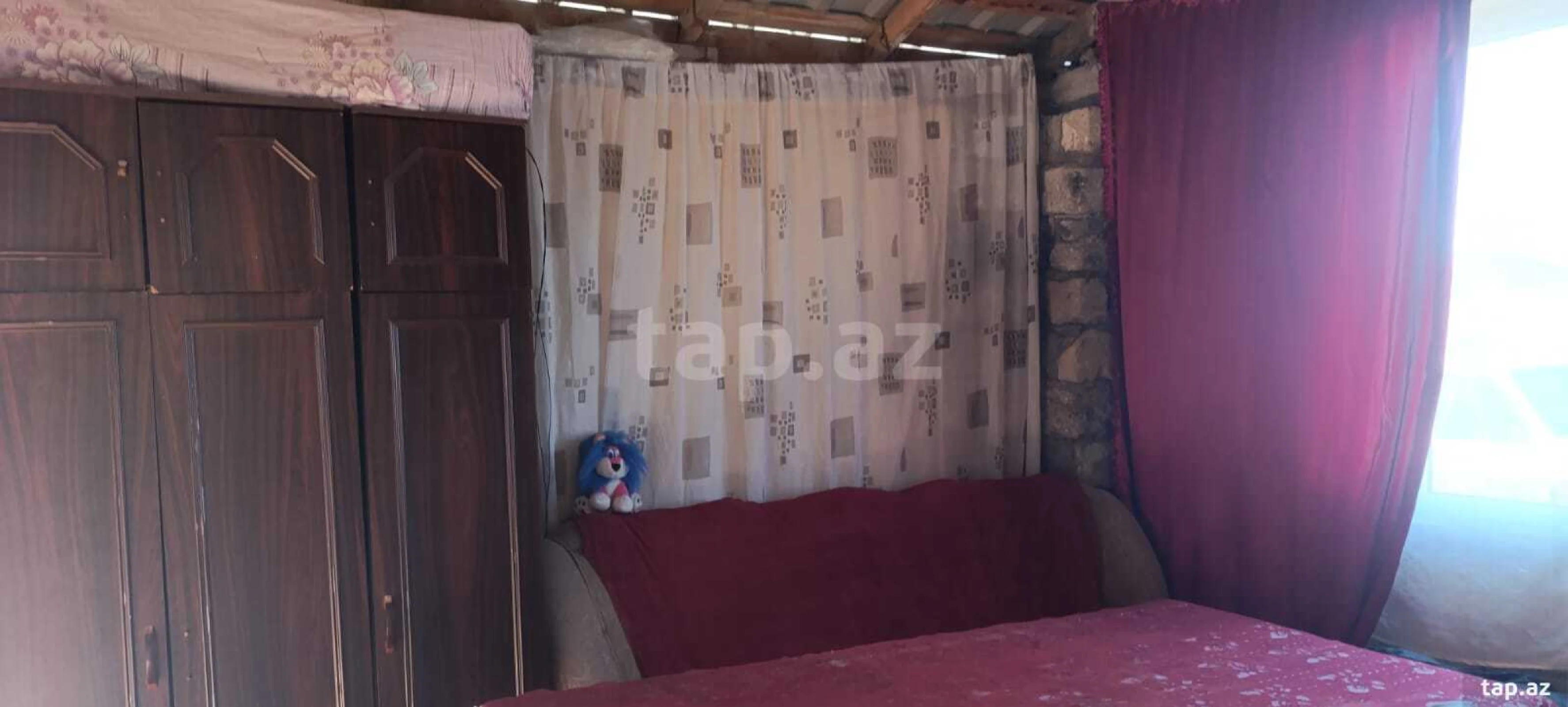 Satılır 4 otaqlı həyət evi