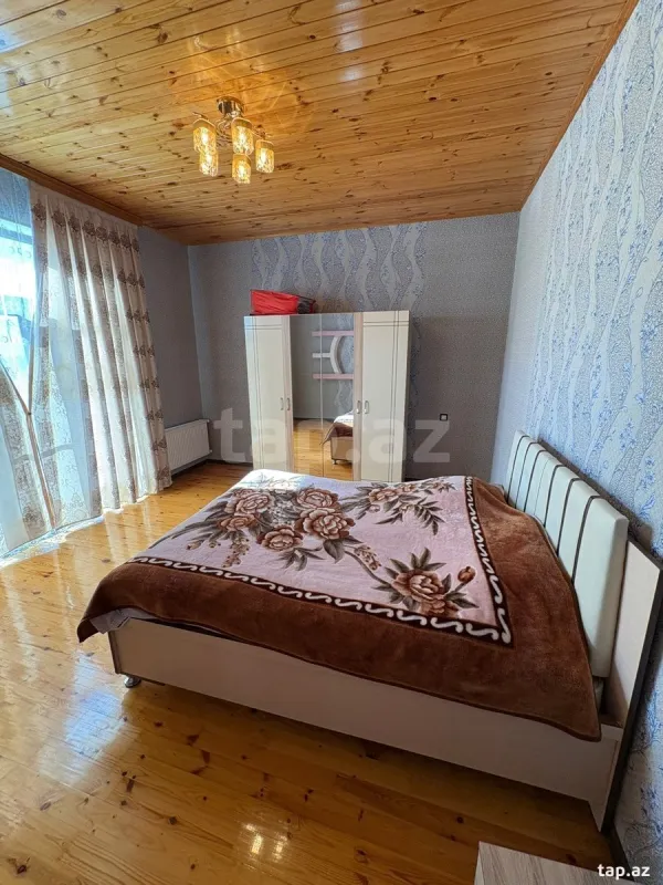 Kirayə verilir 4 otaqlı həyət evi