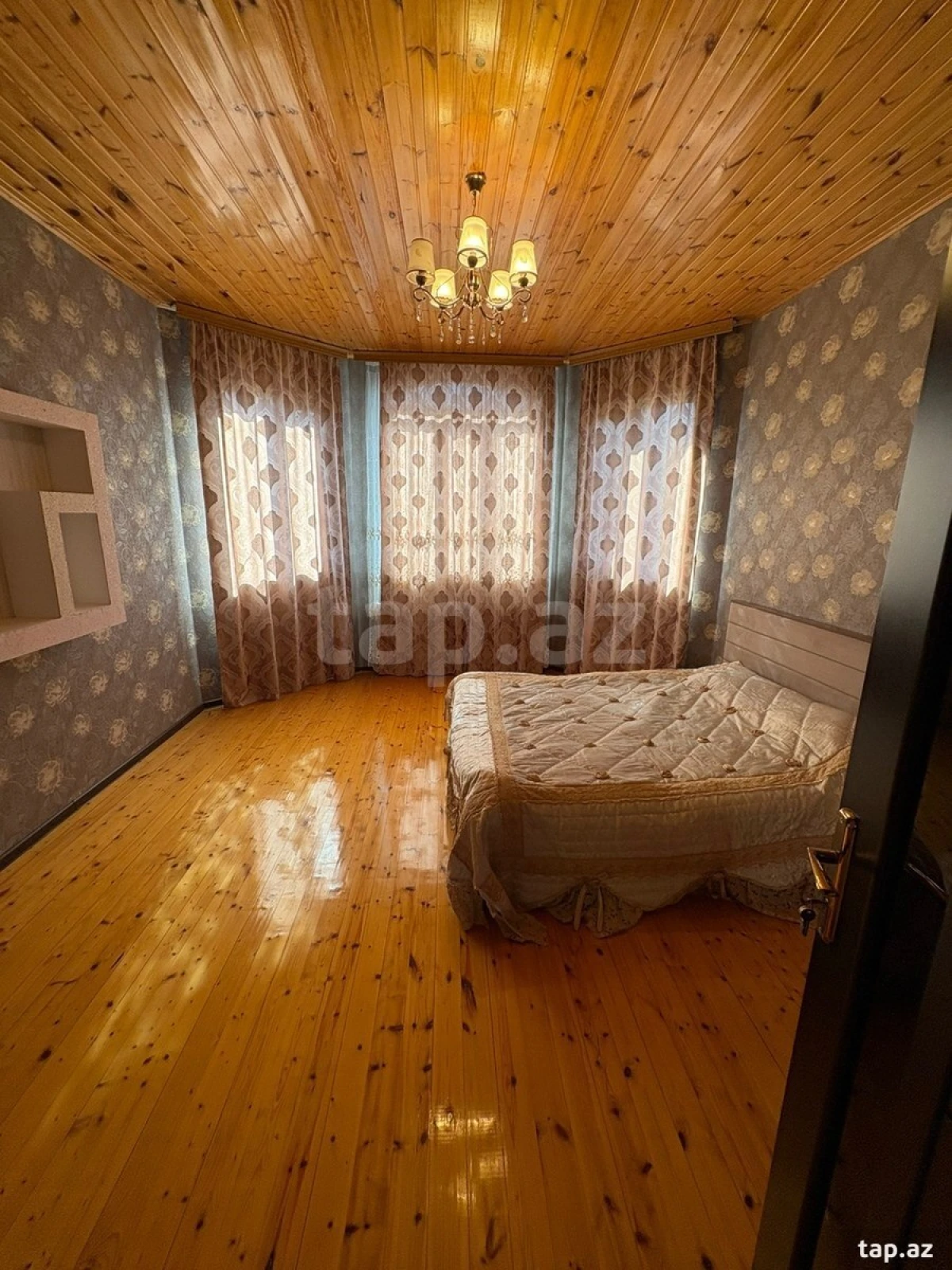 Kirayə verilir 4 otaqlı həyət evi