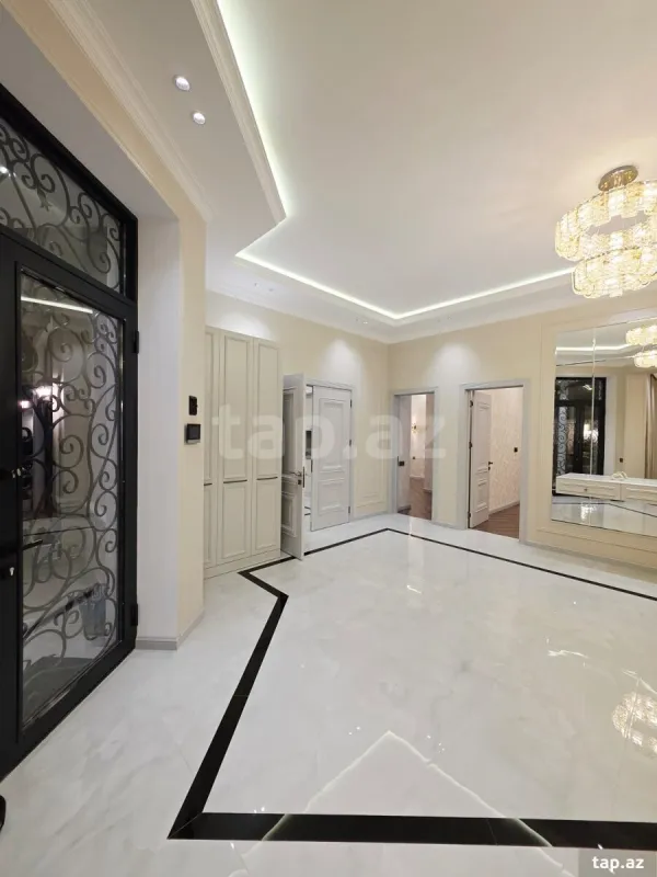 Satılır 4 otaqlı həyət evi