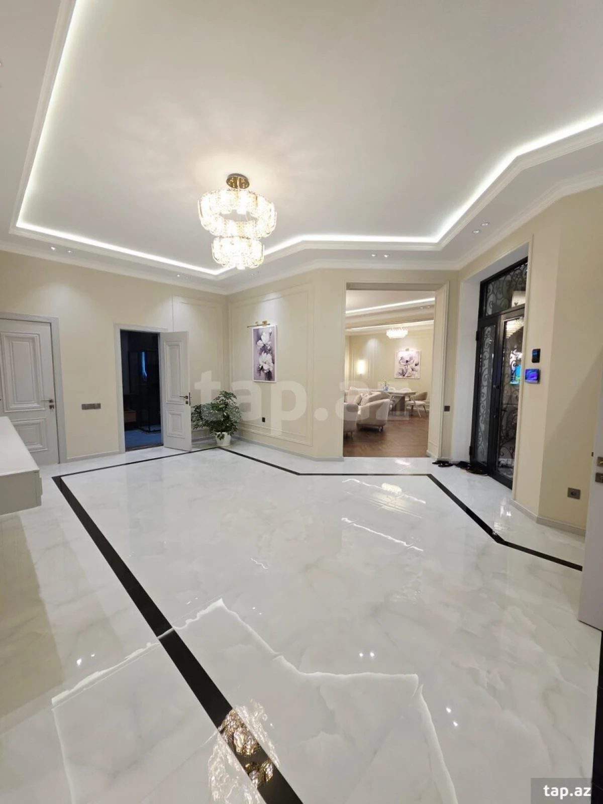 Satılır 4 otaqlı həyət evi