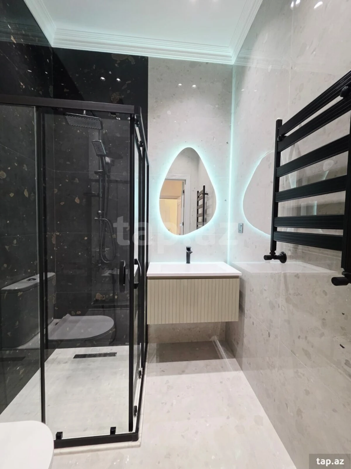 Satılır 4 otaqlı həyət evi