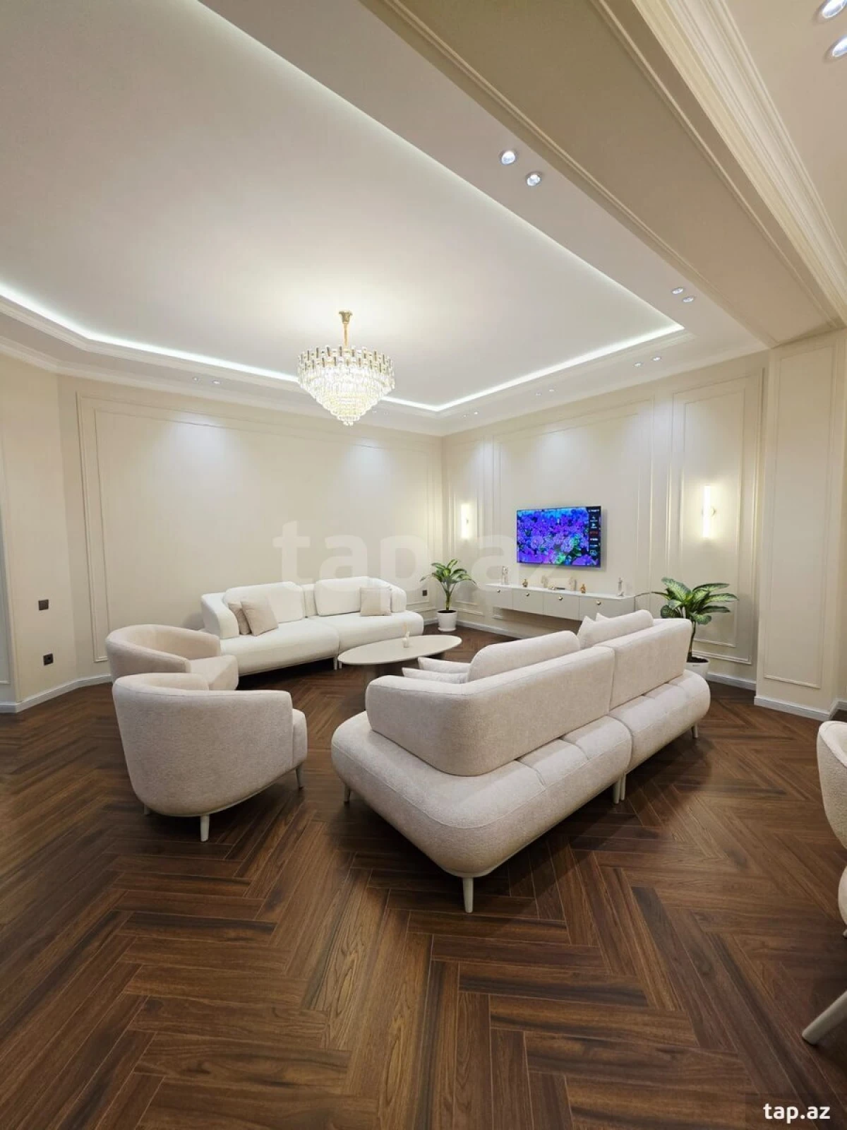 Satılır 4 otaqlı həyət evi