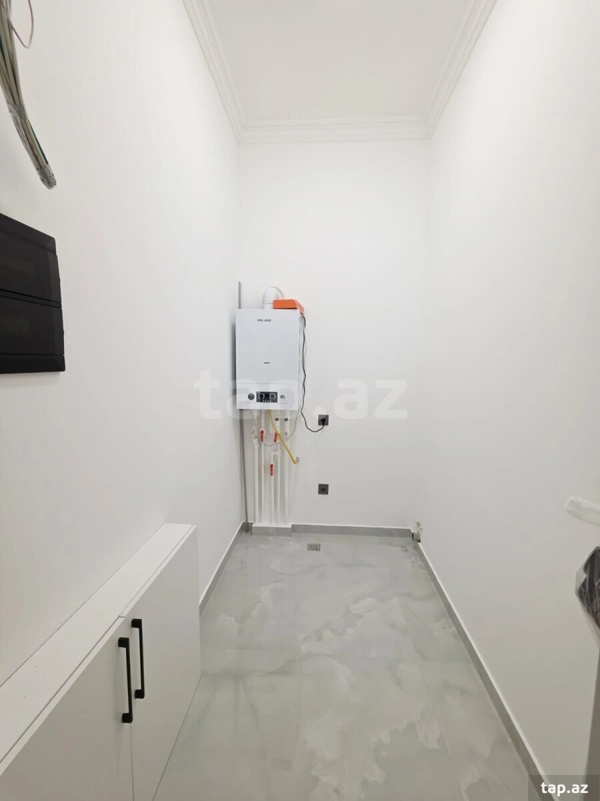 Satılır 4 otaqlı həyət evi