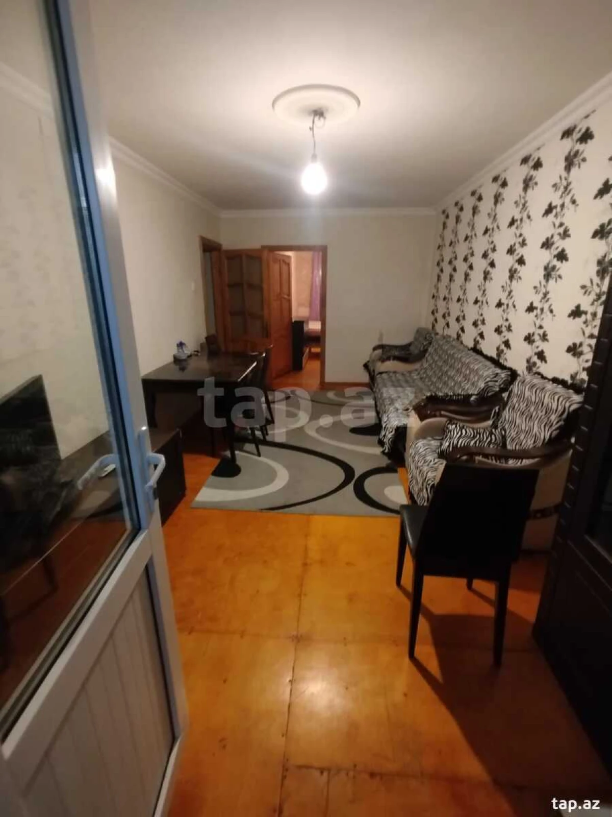 Kirayə verilir 2 otaqlı mənzil 45 m²
